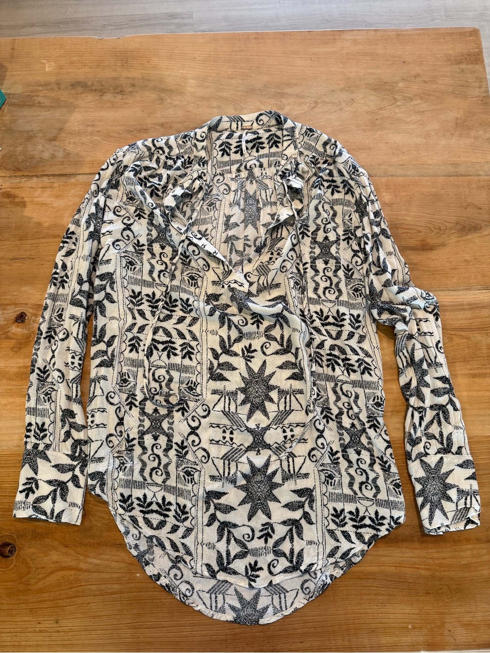 Free People Ivory Black Boho Printed Long Sleeve Blouse XS